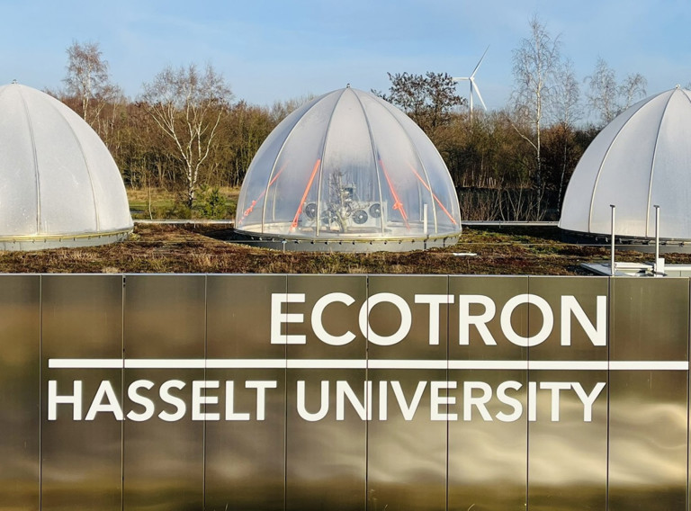 Pears In The Ecotron