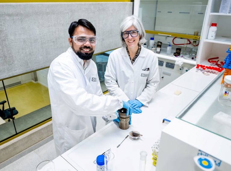 Danish En Prof Hardy 002