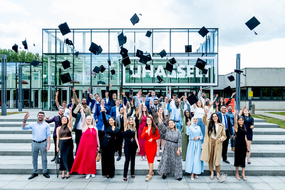 25 09 05 Proclamatie BEW 2De Periode 050