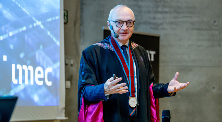 26 04 22 Uitreiking Eredoctoraat Imec Luc Van Den Hove 006