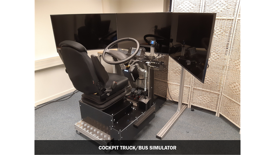 Cockpit Truck Bus Simulator Caption
