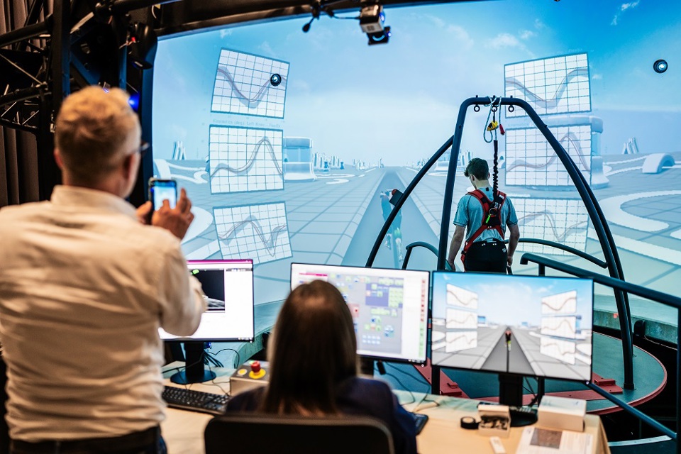 2425 RWS REVAL Connects Foto 3