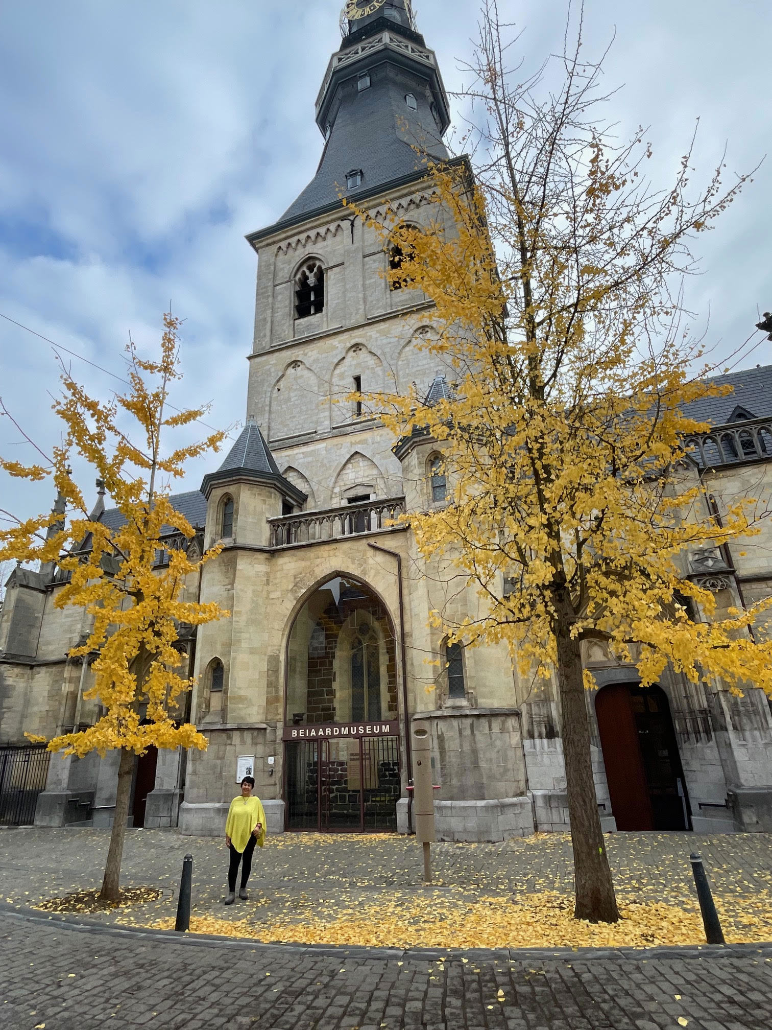 Sharareh Hosseinzadeh 01