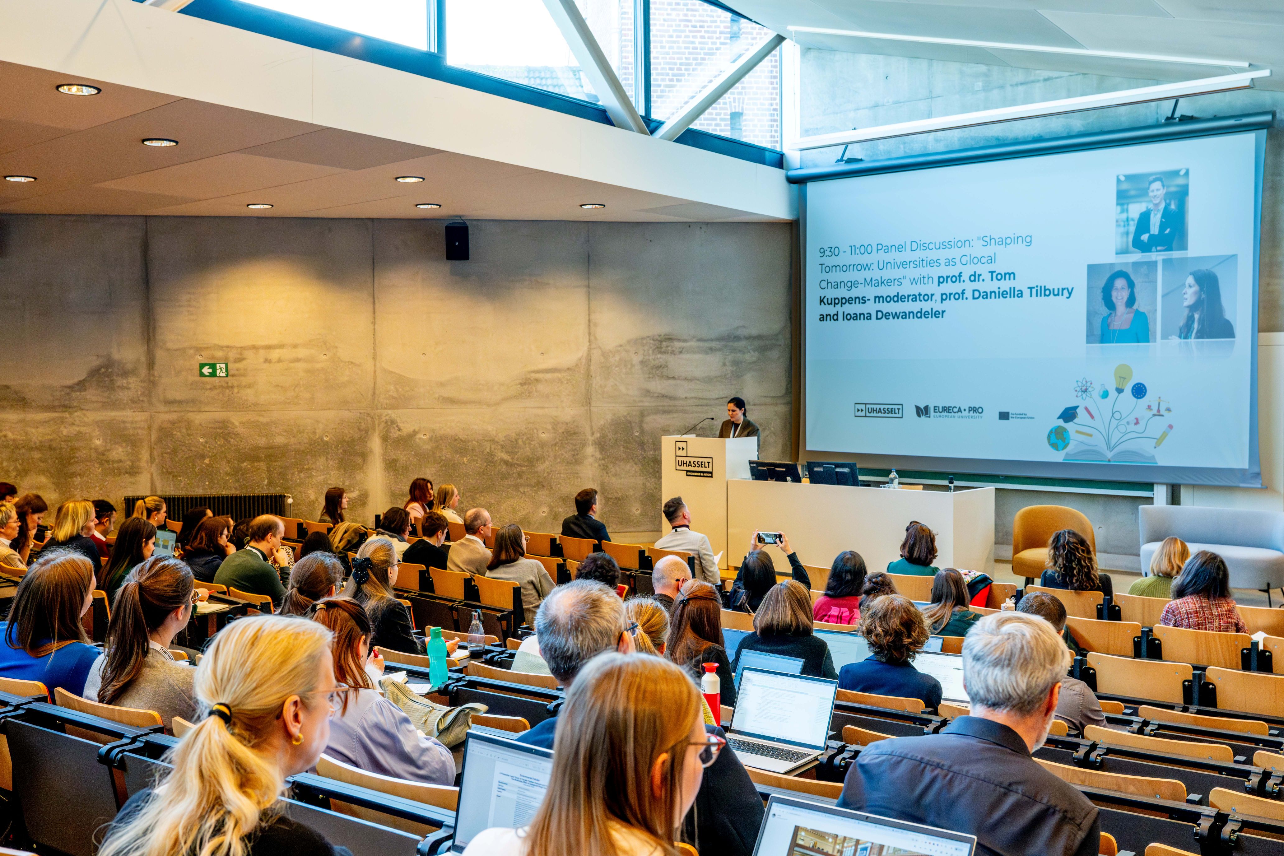 26 02 04 Panelgesprek 017