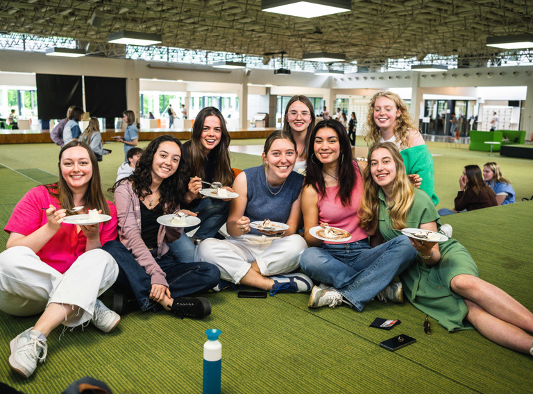 UH Taarttraktatie50jaar20230525 HR 44