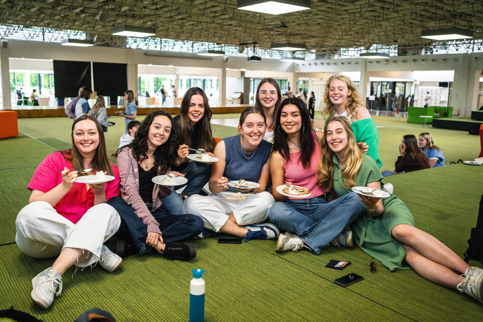 UH Taarttraktatie50jaar20230525 HR 44