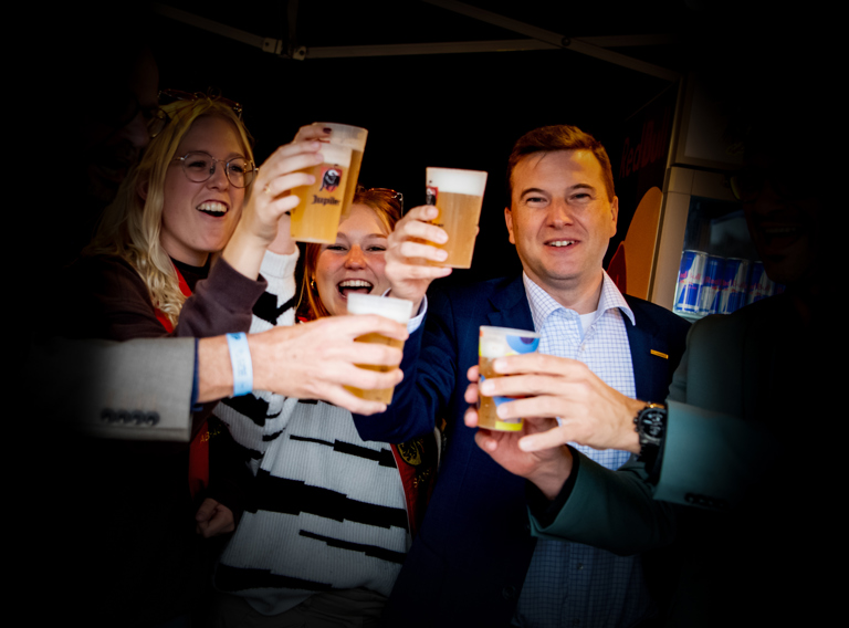 22 10 05 Student Take Off 035 3