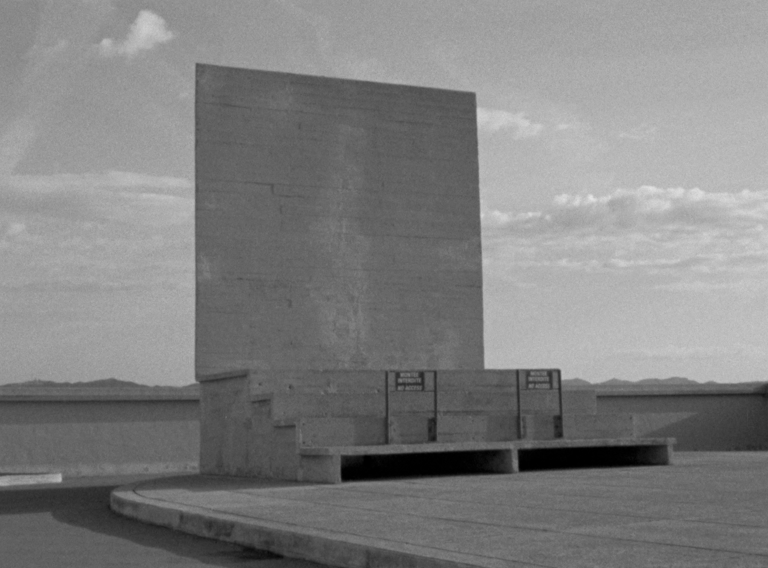 Moi Aussi, Je Regarde ©Ingelvaikla007 (1)