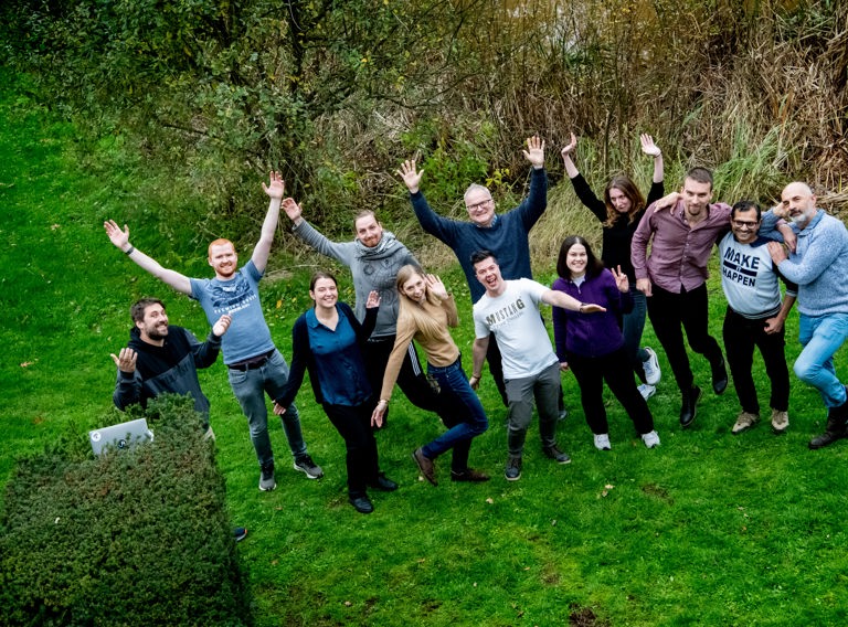 QST Research Group 32