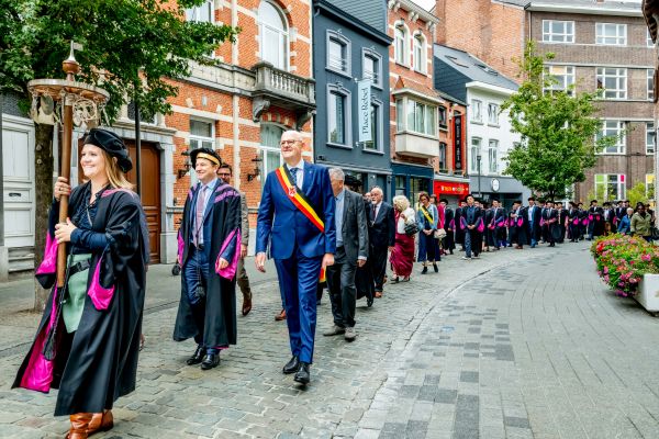 Togastoet Opening Academiejaar Uhasselt(600 400)