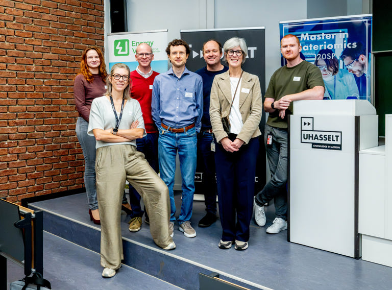 26 10 15 Symposium Nanotechnology Crossing Borders IUMAT 001 (2)