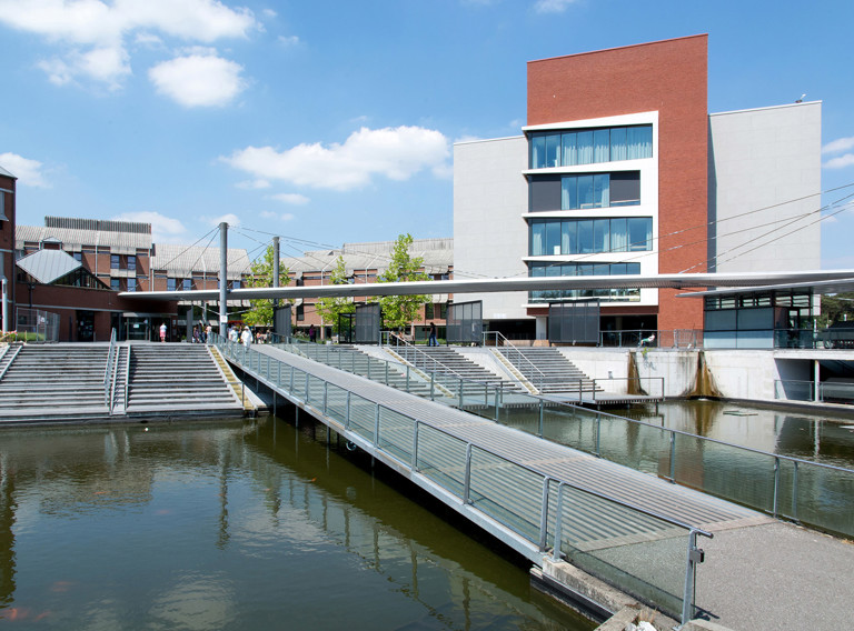 Hoofdingang Sint Jan Buiten 20150611 ZOL 3964 Bew