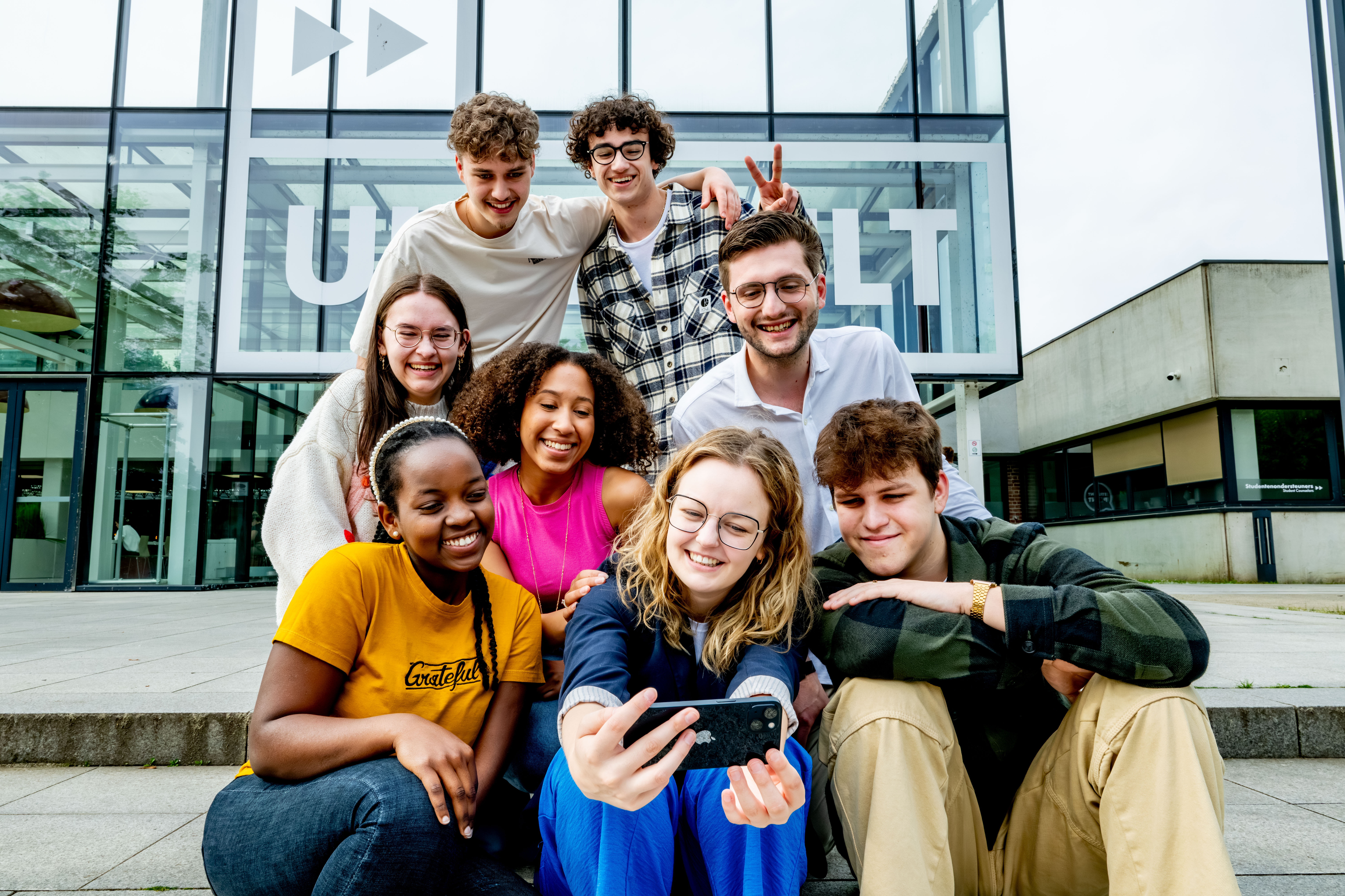 1. Voorkant Gebouw D LR 022