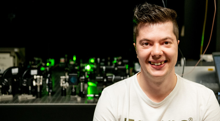 QST Research Group 06