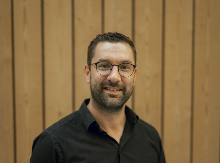 Prof. dr. Dominique Hansen